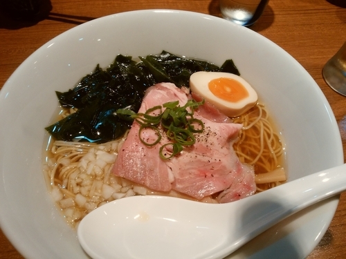 「限定・わかめらーめん」@寿製麺よしかわ 川越店の写真