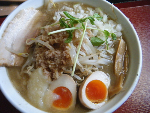 「超濃厚煮干し中華そば820円+味玉（ｸｰﾎﾟﾝ0円）」@ラーメンハウスにぼ兄弟の写真