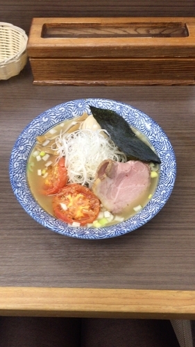 「【限定】トマトときのこの塩中華そば➕煮卵」@頓知房の写真