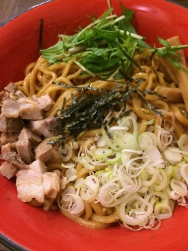 「熟成味噌油そば」@釜炊きとんこつ 品川製麺所 新宿2丁目店の写真