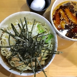 鶏つけ麺（中盛）880円