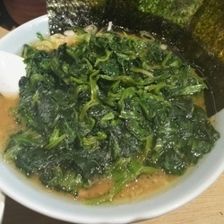 青菜らーめん（並盛）＋ライス（小）　950＋100円