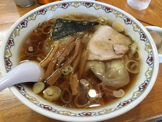 「わんたんメン」@春木屋 荻窪本店の写真