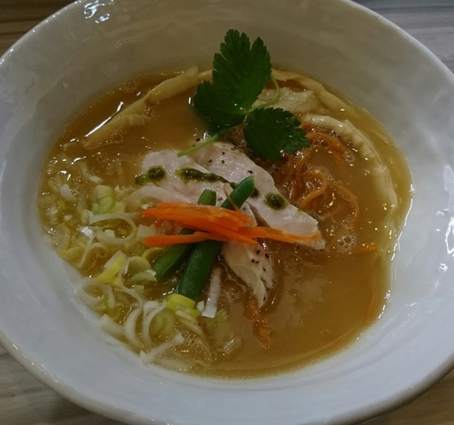 「【限定①】鶏白soba-パプリカ麺ver　750円」@つくばらーめん 鬼者語 -オニモノガタリ-の写真