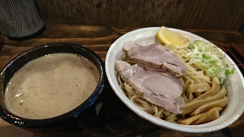 「つけ麺大盛＋塩煮豚トッピング」@西中島 光龍益の写真