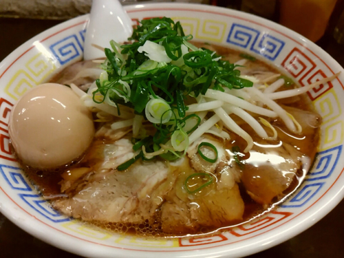 「【限定】豚そば800円+味玉+替玉」@づゅる麺 池田の写真