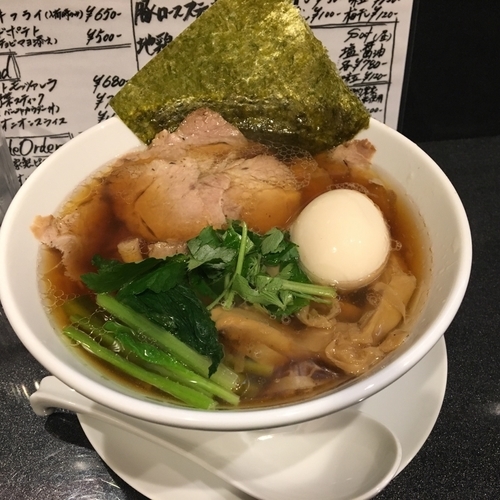 「極清湯 醤油 肉増し 味玉」@piacevole 澤 水天宮店の写真