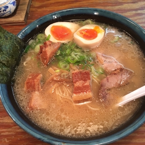 「特製ラーメン（醤油）¥880」@九州らーめん もとまるの写真
