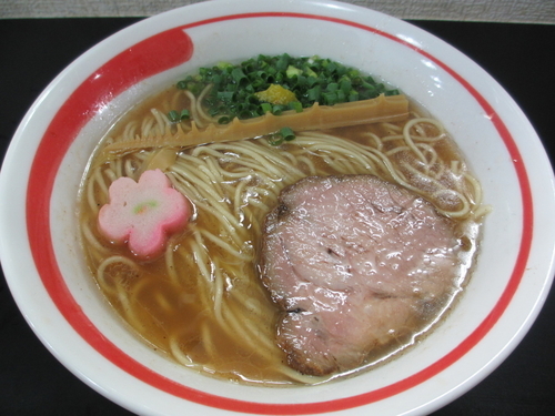 「らーめん￥７５０」@自家製麺SHINの写真