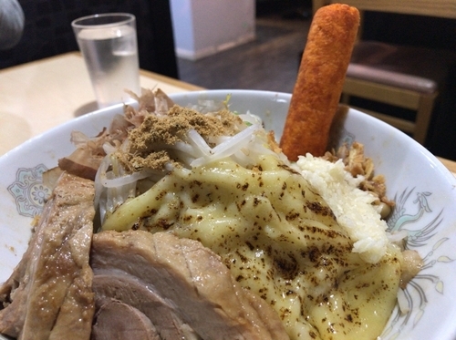 「まぜそば 特製」@蒙麺 火の豚の写真