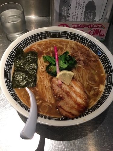 「カツオ香るラーメン700円+大盛100円」@龍が如しの写真