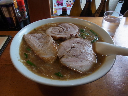 「みそらんしゅうめんチャーシュー入り 850円＋税」@御食事処 やちよの写真