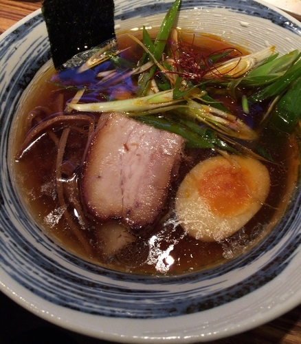 「辛ネギラーメン 麺1/2 ¥730」@ラーメンバル 青の写真