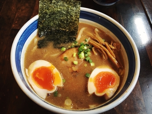 「濃厚中華そば  味玉」@中華そば・つけそば 浜屋の写真