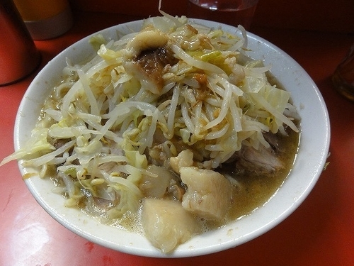 「ラーメン600円　ニンニク　脂」@ラーメン二郎 三田本店の写真