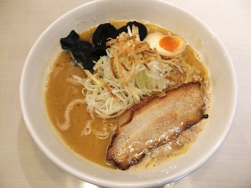 「濃厚味噌らーめん(800円)」@麺屋雪風 立川店の写真