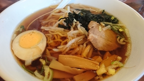 「醤油ラーメン ￥ 550」@独一処餃子 葛西店の写真