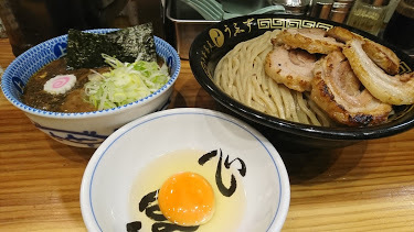 「つけチャーシュー（大）+生卵」@中華蕎麦うゑずの写真