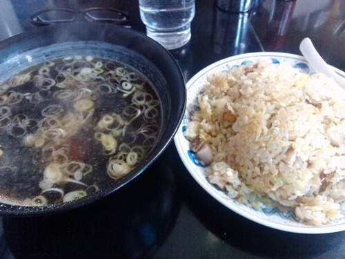 「チャーハン大盛　500円+スープ大盛100円」@HAYATEの写真