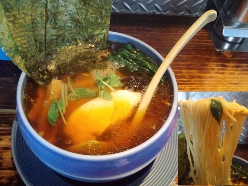 「醤油ラーメン大盛830円クーポンで海苔３​枚」@啜磨専科の写真