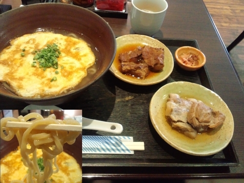 「みいかじそば990円」@沖縄そば専門店 みいかじの写真