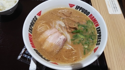 「しょうゆとんこつ」@一風堂 越谷レイクタウン店の写真