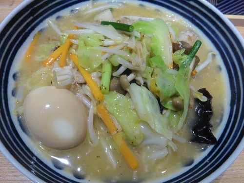 「野菜たっぷり上タンメン　　800円」@超多加水自家製手揉み麺 きたかた食堂の写真
