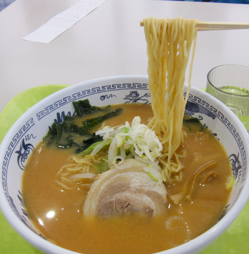 「味噌ラーメン 600円」@鮫洲食堂の写真