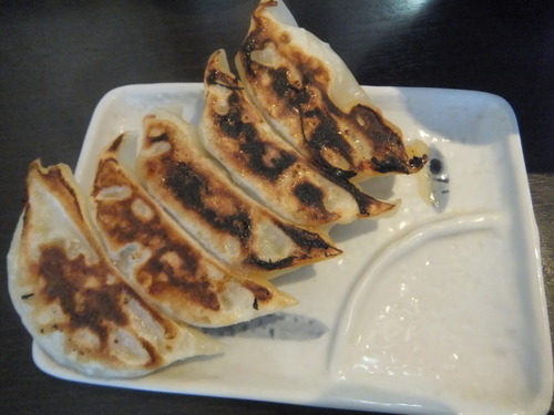 「特製餃子350円＆まぜそば700円(イベントで100円)」@麺屋ひぶたの写真