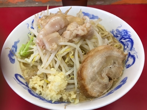 「ラーメン並（ニンニク、アブラ）700円」@モッコリ豚の写真