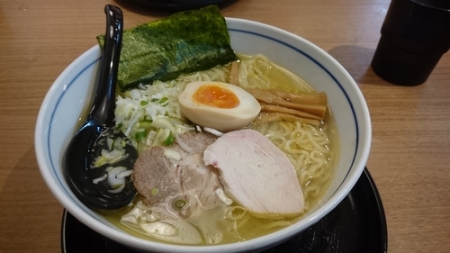 「純鶏らーめん塩ＪＡＦ割大盛（５８０円）」@麺処 直久 蒲田店の写真