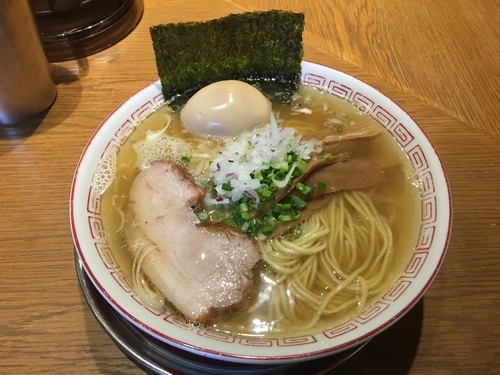 「味玉イリコそば 880円 炙り肉飯 150円」@中華そば 二階堂の写真