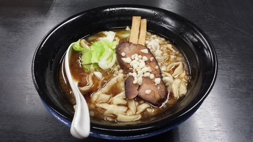 「焦がし醤油ラーメン750円」@近喜屋の写真