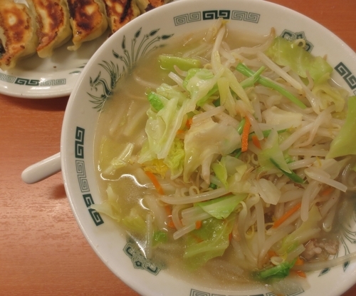 「野菜たっぷりタンメン餃子セット　700円」@日高屋 恵比寿南店の写真