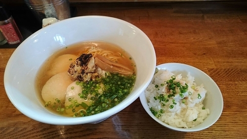 「限定　鯛塩らーめん」@青山清湯そば 青ノ樹の写真