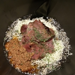 牛タンまぜそば黒