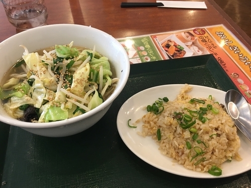 「野菜タンメン680円+半チャーハン280円」@中華レストランChina Fan 草加店の写真