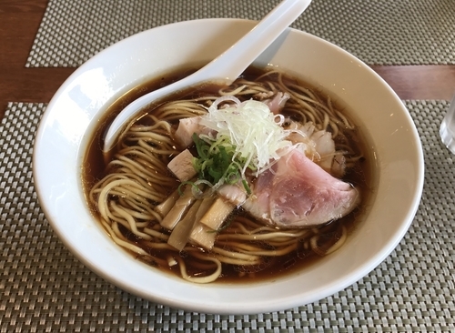 「醤油らーめん」@生粋 花のれんの写真