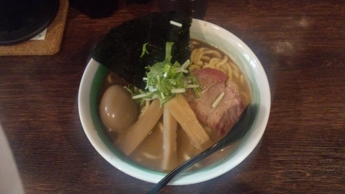 「味玉らぁめん（大）」@自家製麺 麺屋 利八の写真