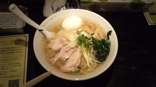 「塩生姜らー麺（大）味玉」@塩生姜らー麺専門店 MANNISHの写真