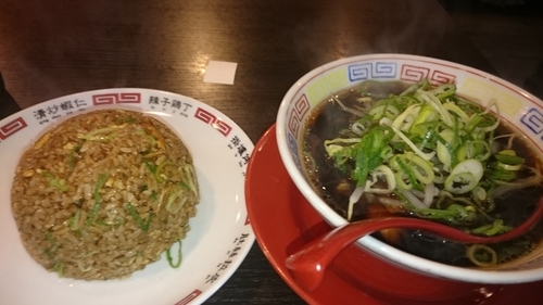 「中華そば・小＋焼めし・並（950円）」@新福菜館 秋葉原店の写真