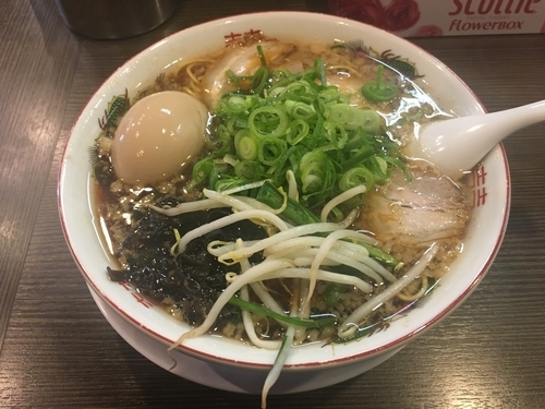 「らぁめん＋クーポン味玉」@麺や京水の写真