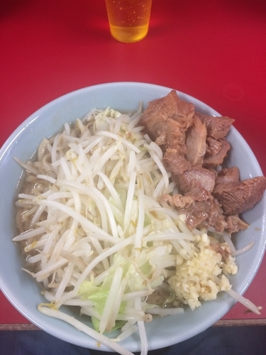 「ブタ入り」@ラーメン二郎 新宿歌舞伎町店の写真