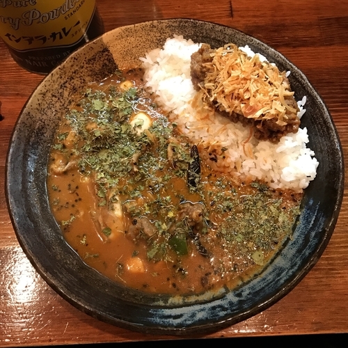 「カキカレーあいがけ（35辛）＋牛すじ」@カレーノトリコの写真