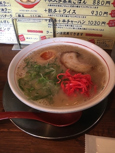 「ラーメン＋半チャーハン￥830」@九州ラーメン 片岡製作所の写真