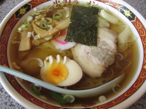 「ワンタンめん　「700円」」@米沢ラーメン 愛愛 駒込店の写真