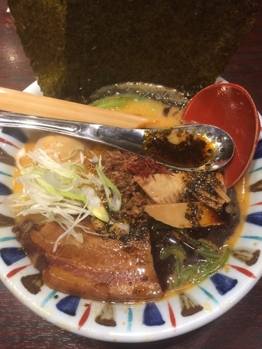 「担々麺全部のせ」@七志 渋谷道玄坂店の写真