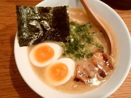 「塩玉らーめん（とろり）」@鶏ポタラーメン THANK 大門店の写真