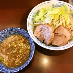 つけめん麺少なめ＋野菜増し