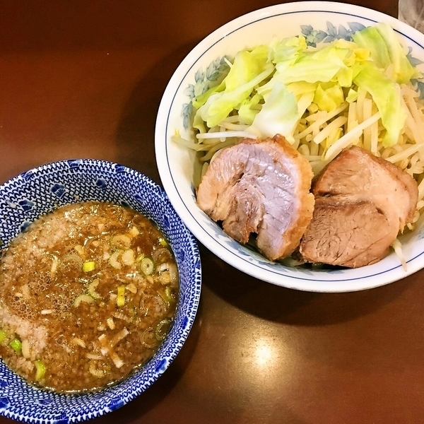 つけめん麺少なめ+野菜増し
